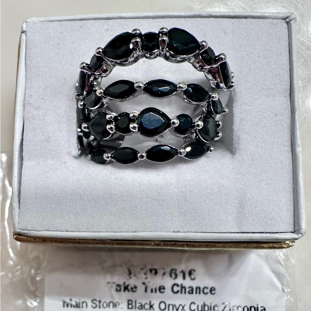 Bomb party ring black onyx